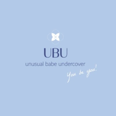 Unusual Babe Undercover&thinsp;